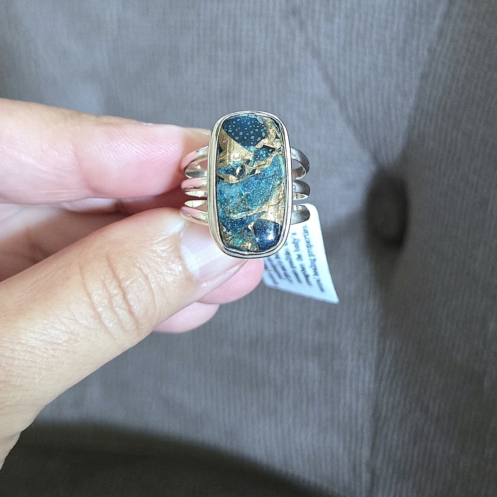 Shivam Apatite Quartz Statement Ring💍 - NWT